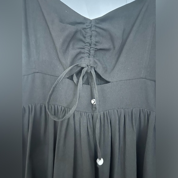 MADEWELL Ruched Keyhole Tiered Midi Dress Black - Picture 6 of 8